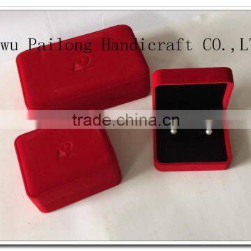 Custom fashion red flocking velvet jewlery box made in China