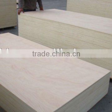 1220*2440mm itanlian poplar plywood