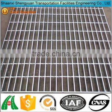 Galvanized platform steel grating steps with kick plate