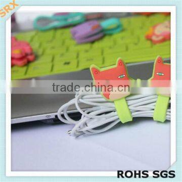 2015 New design cartoon fox shape plastic earphone cable winder