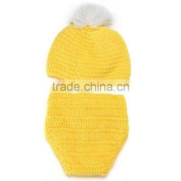 2016 Fashion Baby Handmade Cartoon DUCK Model Knitted Hat Baby Hat Pant Shoes Set photo-3