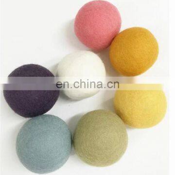 Wholesale customized logo felted laundry wool dryer balls organic wool balls