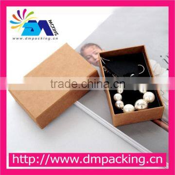 Design by free jewelry gift box paper for packing accessories