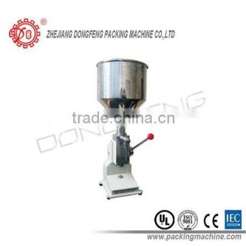 2016 popular class design liquid manual filling machine MF50