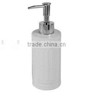 white manual soap dispenser with PP pump