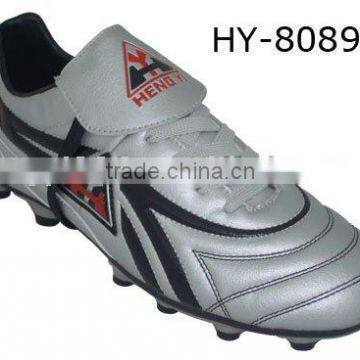 SOCCER SHOES