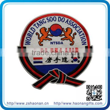 Modern design name embroidery patches products made in china