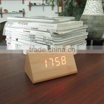 2015 Wooden clock table led digital clock