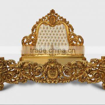 European World Precious Golden Carved Canopy Bedroom Furniture, Luxury Designed Bedroom Set photo-3