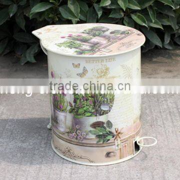 Modern Style Metal Trash Can