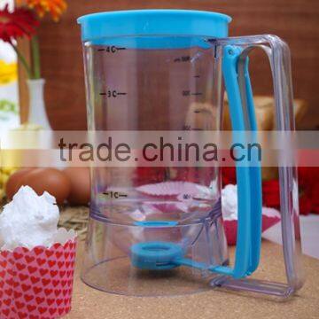 New Design Pancake Cake Batter Dispenser/Plastic Cupcake Batter Dispenser With Measuring photo-2