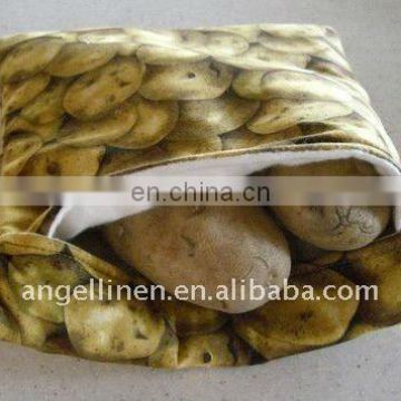 cotton potato baking bag in oven