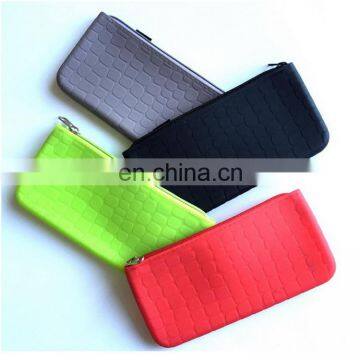 Custom Embossed Desgin Silicone Pencil Pouch Zipper Fashion Ladies Hand Clutch Purse Wallet photo-7