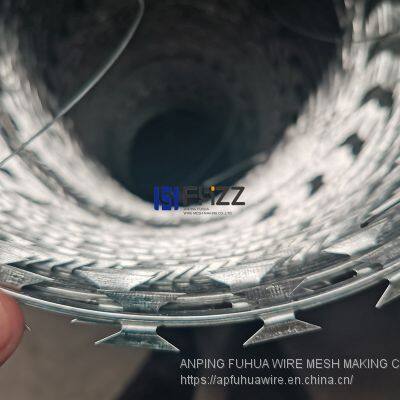 Security Concertina Bto-22 Made of Galvanized Steel 30cm Diameter Razor Wire photo-2