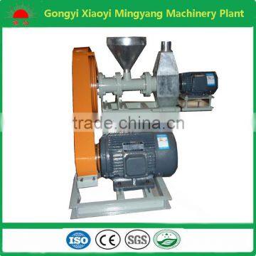2016Hot Sell 60kg per Hour Animal Feed Pellet Extruding Machine for Fish Farming photo-4