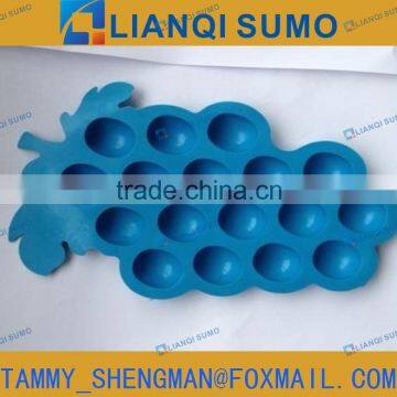 FDA Food Grade TPE Ice Cubes Tray , Ice Cubes Mould , Ice Tray Grape-shaped photo-2