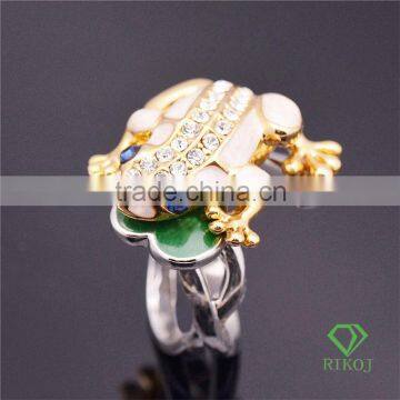 18k gold GP austrian crystal frog ring