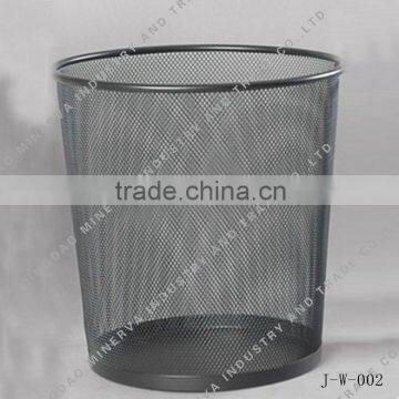 Outdoor/indoor mesh trast bin/can