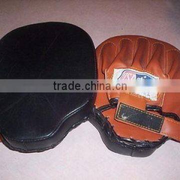 MMA, Boxing Training Equipment/ Curved Taekwondo Focus Mitt/Kicking Pad/Kickboxing Kicking Target