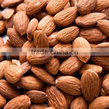 RAW NATURAL ALMOND NUTS