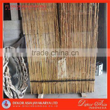 Divider with cendani bamboo