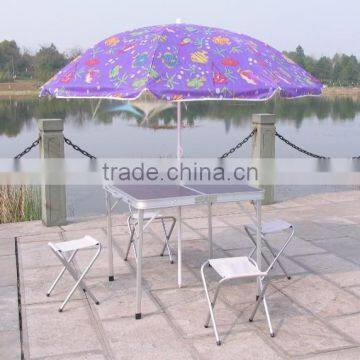 Pluggable umbrella advertising table