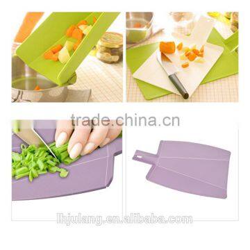 Useful Folding Plastic Cutting Board for Kitchen/Cretive Folding Plastic Chopping Board photo-5