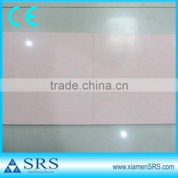 Promoting pink agglomerated stone