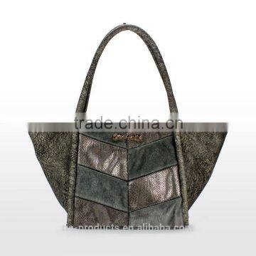 Plenty of storage space elegant shopping shoulder bag ladies fashion handbag