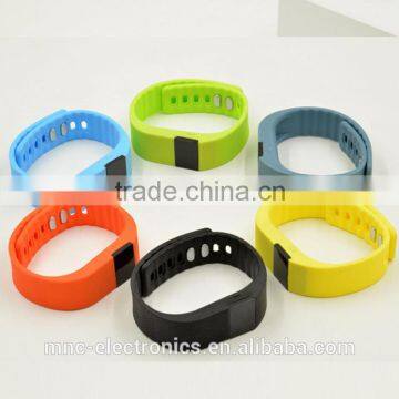 Classic Design Soft Silicone Material Custom Logo Printing Heart Rate and Health Monitor Smart Bluetooth Bracelet Watch Quality Choice photo-4