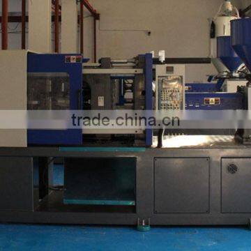 servo injection molding machine / high tech plastic injection machine ( 580 Ton )