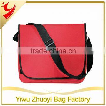 Promotional 600D polyester shoulder messenger bag with full front flap and hook and loop closing