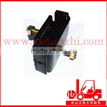 Forklift Spare Parts FD30-16/4D94LE Engine Mount, 3EB-01-51130