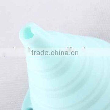 Hanging Cooking Tool Folding Circular Silicone Funnel photo-2