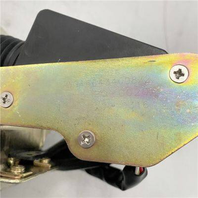 SINOTRUK HOWO A7 T7H spare parts WG1664340408 left door lock assembly