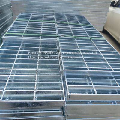Hot dip galvanized steel grating platform anti-skid step grating plate power plant water plant step grating plate manufacturer spot