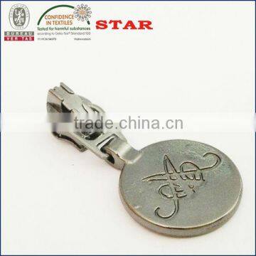 3# zipper runner for nylon zipper