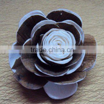 Handmade sola flower