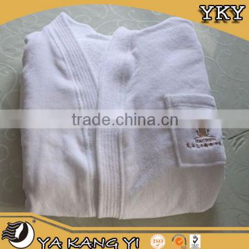 Wholesale 100% Cotton High Quality Thick Hotel Bathrobe From China