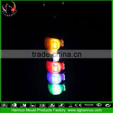 Hot Sale Waterproof CE Silicone Material Battery Powered Bicycle Safety Warning Light photo-4