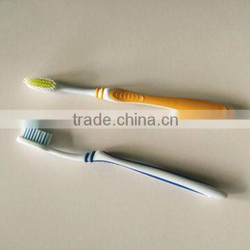 2016 new design rubber handle adult toothbrush