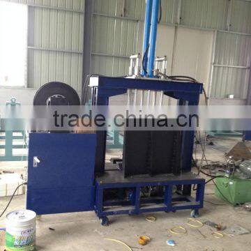 Pneumatic Tarpaulin Baling and Packing Machine