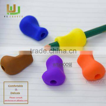 Soft Touch and Durable Silicone Pencil Grip Backhand Benefits Kids in Developing a Good Pencil Grip Habit