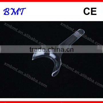 Cheek Retractor