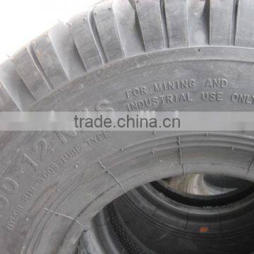 High Quality 700-12 Forklift Tyre Industrial Rubber Tyre photo-2