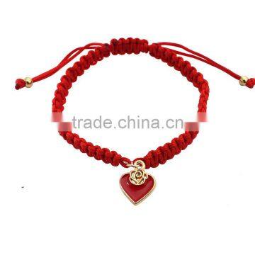 Enamel Gold Heart Charm Handwoven Bracelet Adjustable Braided Macrame Bracelet Promotional Friendship Bracelet