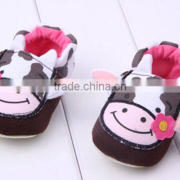 2014 new arrival baby shoe fashion cow designer shoes for girls newborn shoe