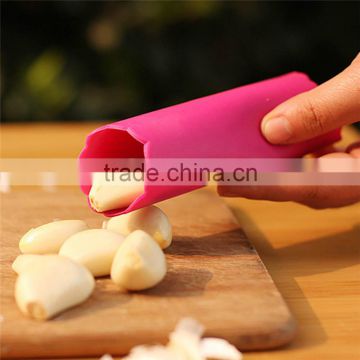 Magic Silicone Garlic Peeler Peel Easy To Use Perfect Kitchen Tool Color Random Drop Practical Healthy Silicone Garlic KC1021