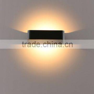 Modern Designed LED Wall Light up and Down 2X3W Beam Angle 120 IP54 Waterproof Square Shape Wall Light for Outdoor Use photo-2
