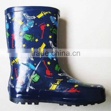 Hoisting car print kid's gumboot